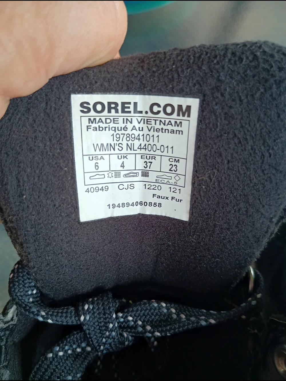 Sorel Kinetic RNEGD Conquest Waterproof Boots Black/Sea Salt Sz 6 Winter Sporty